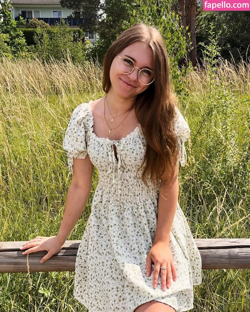 Anna Kauer / anna_kauer Onlyfans Photo Gallery 