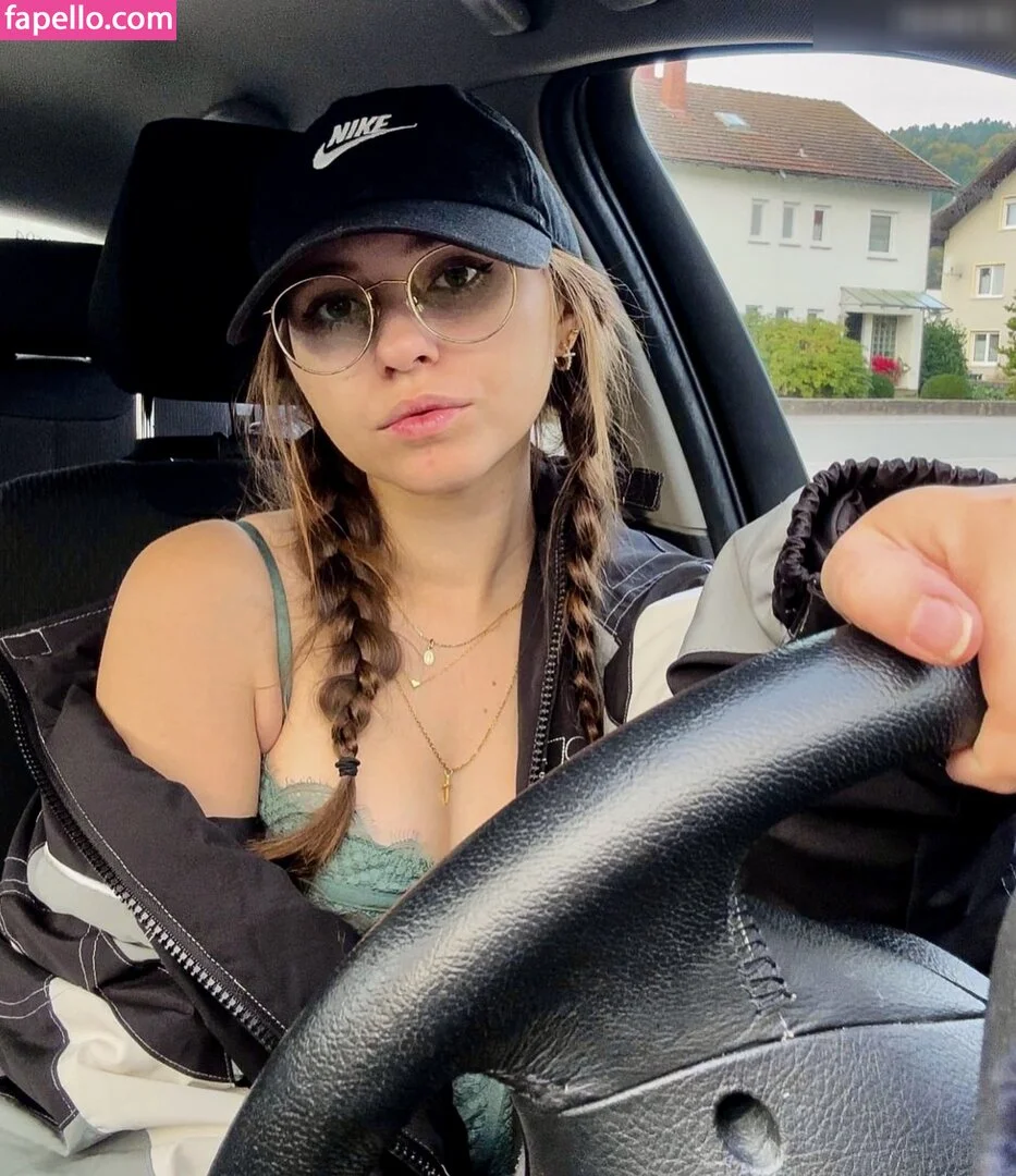 Anna Kauer / anna_kauer Onlyfans Photo Gallery 