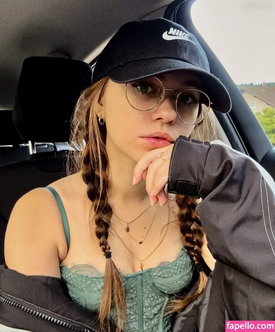 Anna Kauer / anna_kauer Onlyfans Photo Gallery 