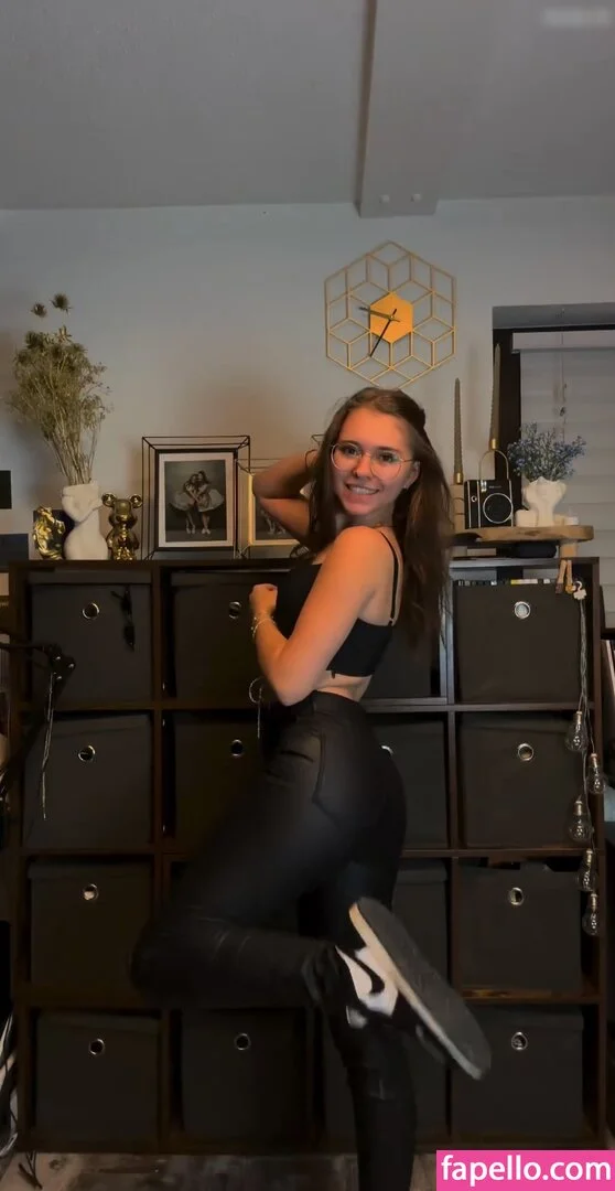 Anna Kauer / anna_kauer Onlyfans Photo Gallery 