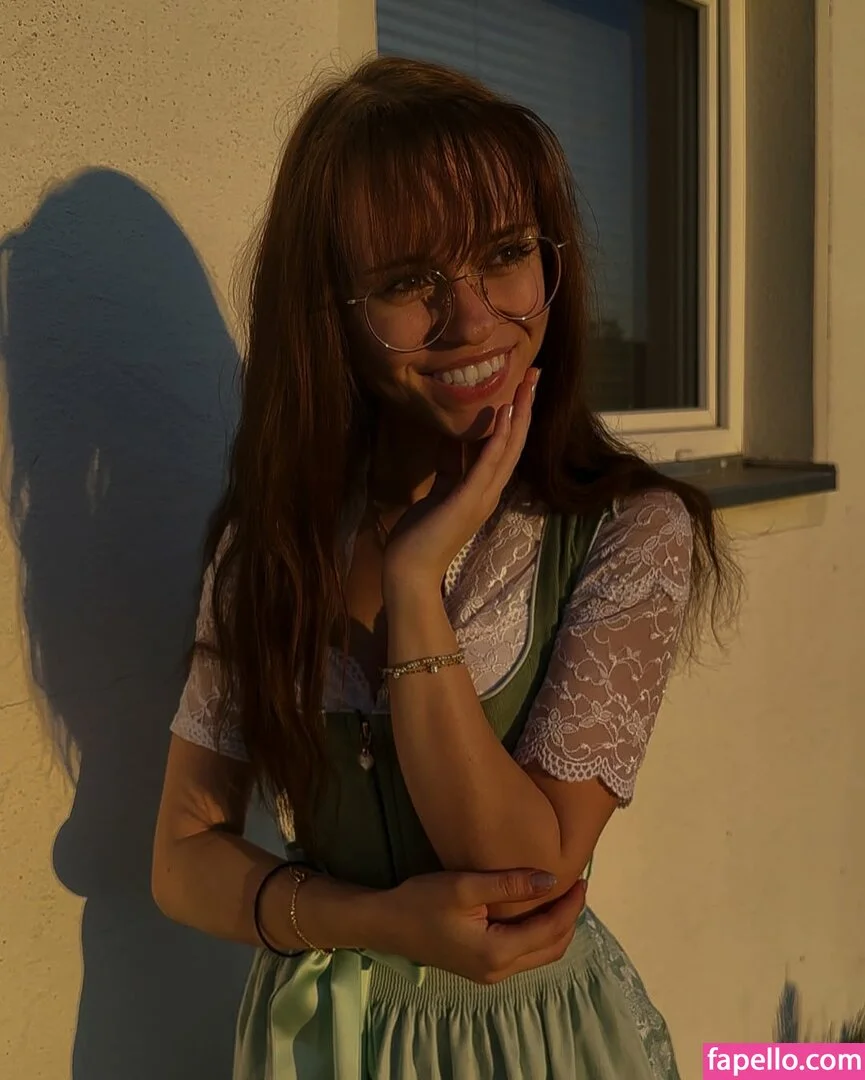 Anna Kauer / anna_kauer Onlyfans Photo Gallery 