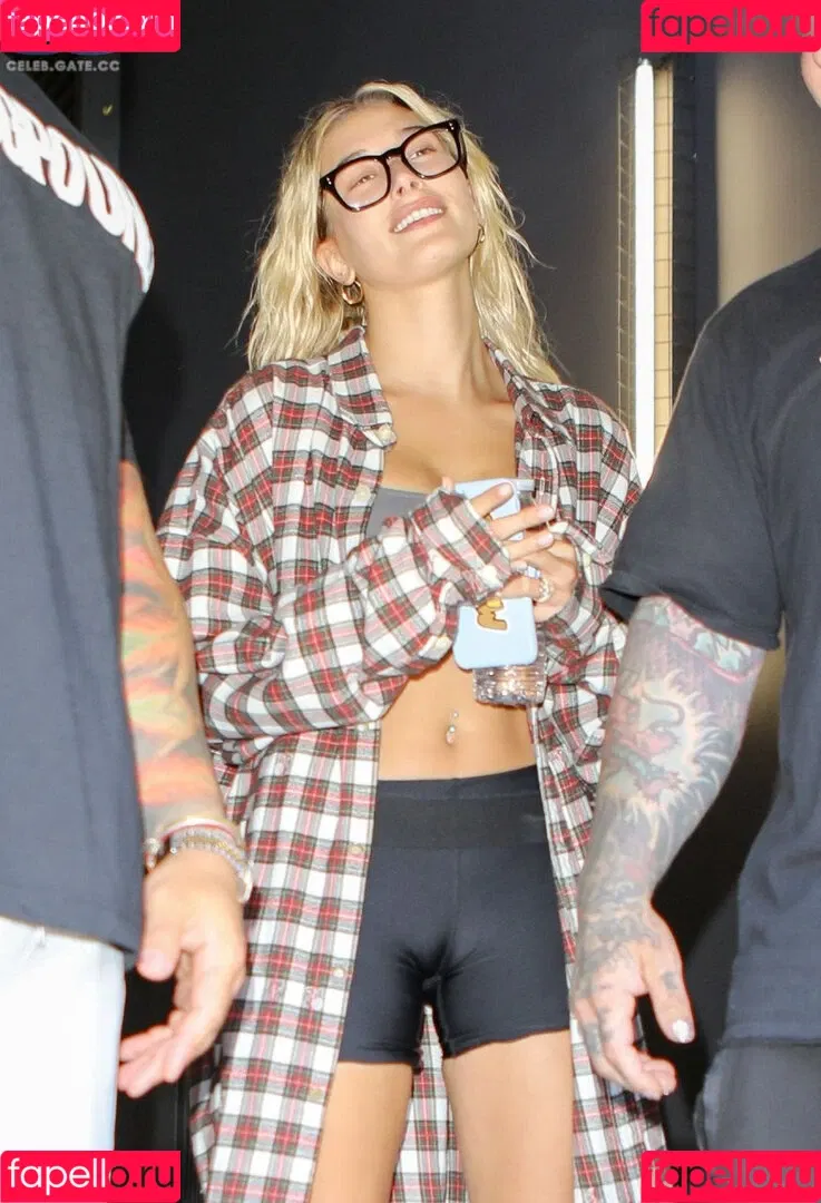 Hailey Bieber / baldwin / haileybieber Onlyfans Photo Gallery 