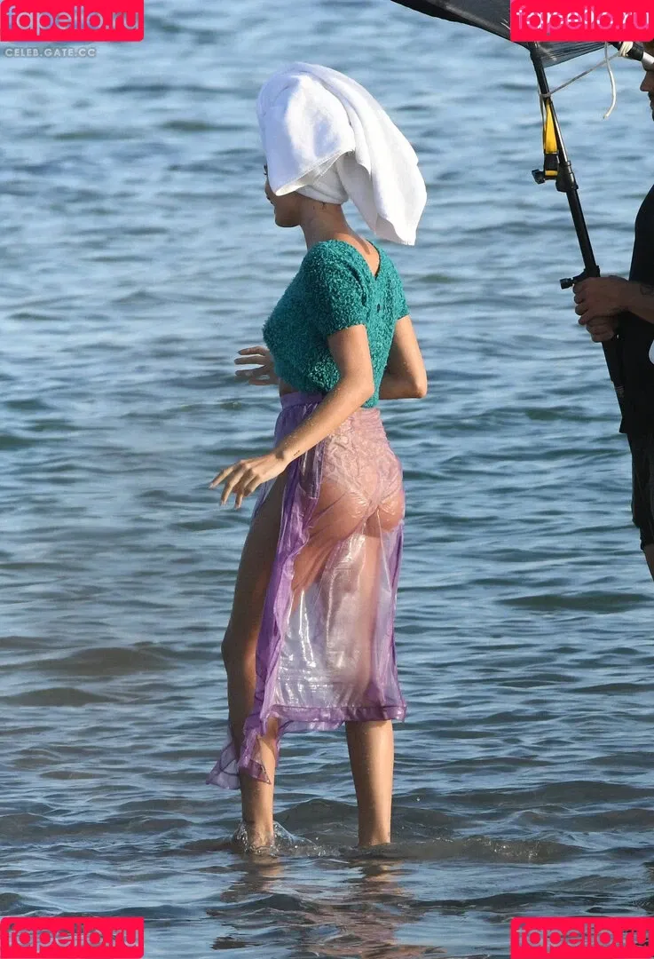 Hailey Bieber / baldwin / haileybieber Onlyfans Photo Gallery 