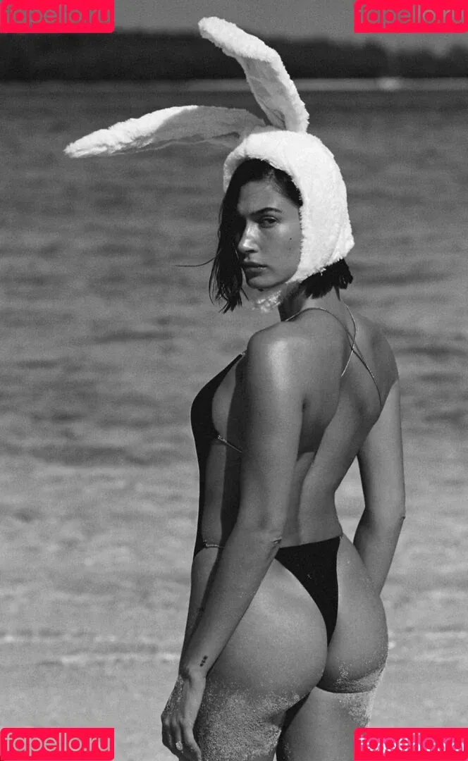 Hailey Bieber / baldwin / haileybieber Onlyfans Photo Gallery 