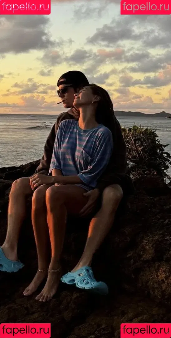 Hailey Bieber / baldwin / haileybieber Onlyfans Photo Gallery 