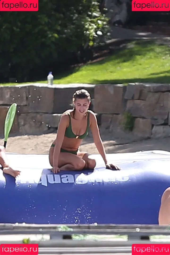 Hailey Bieber / baldwin / haileybieber Onlyfans Photo Gallery 