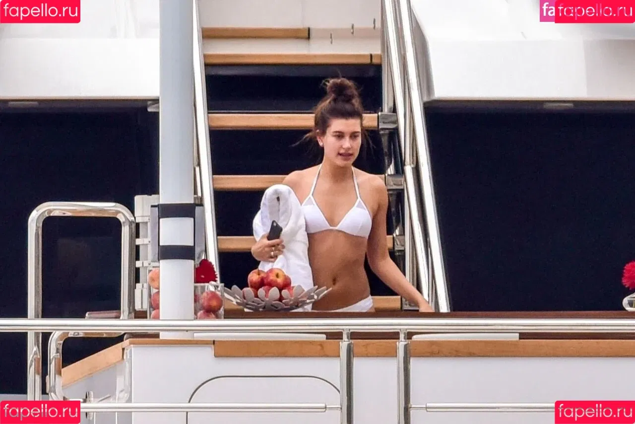 Hailey Bieber / baldwin / haileybieber Onlyfans Photo Gallery 