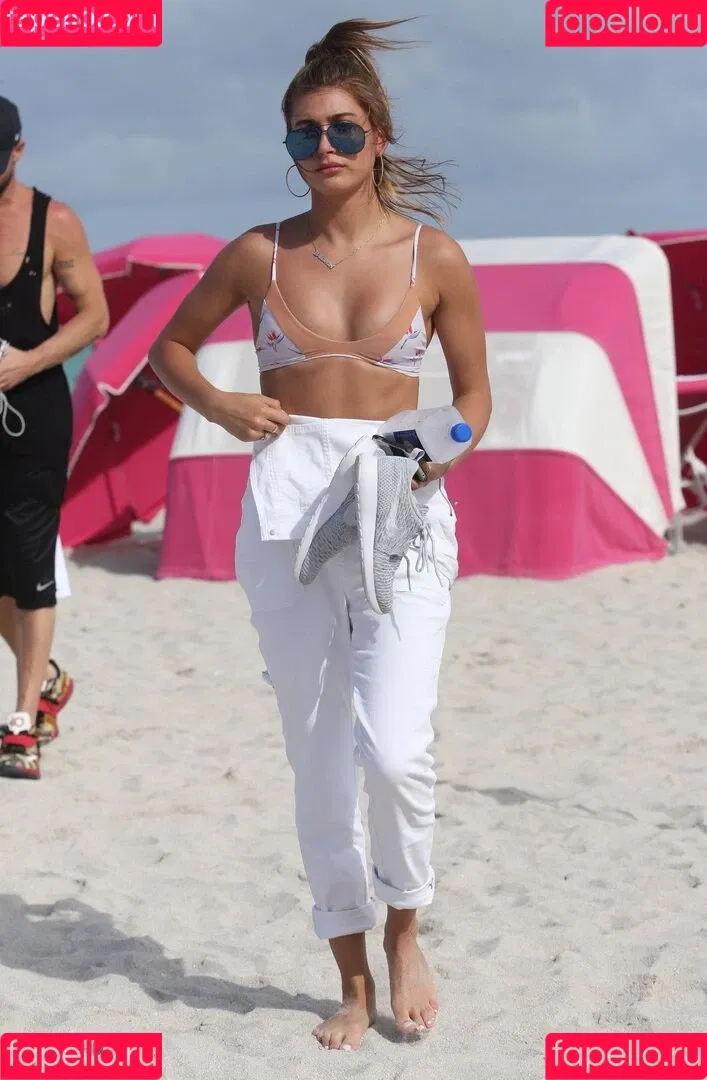 Hailey Bieber / baldwin / haileybieber Onlyfans Photo Gallery 