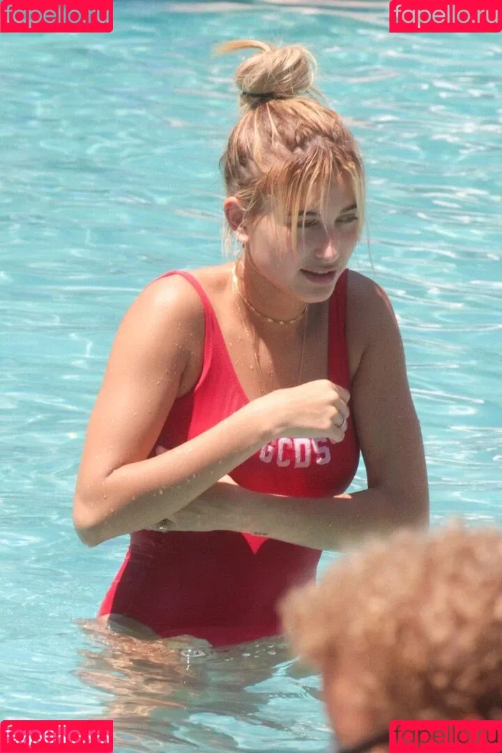 Hailey Bieber / baldwin / haileybieber Onlyfans Photo Gallery 