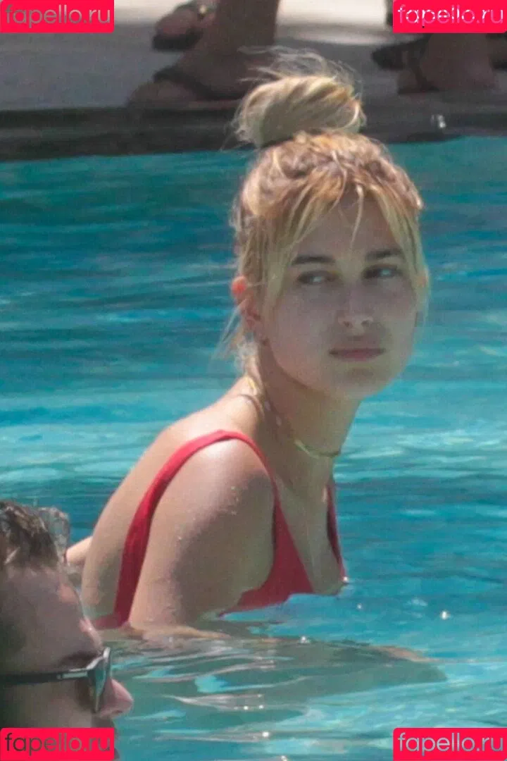 Hailey Bieber / baldwin / haileybieber Onlyfans Photo Gallery 