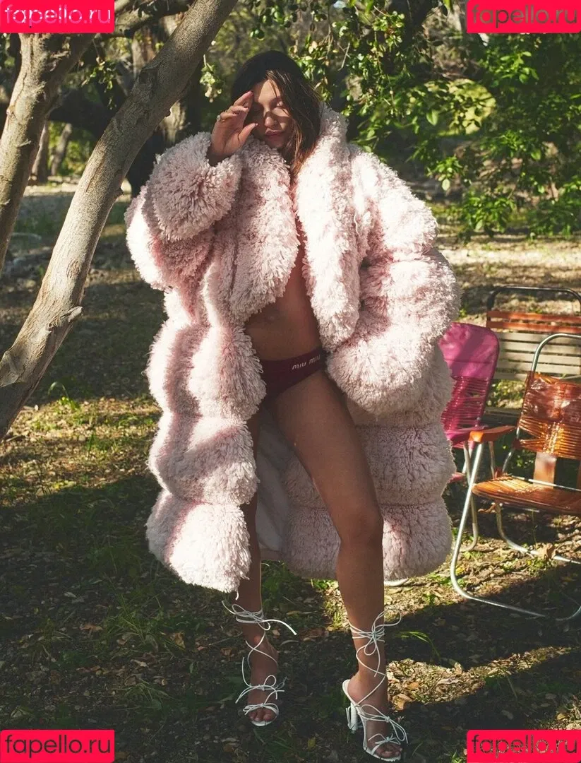 Hailey Bieber / baldwin / haileybieber Onlyfans Photo Gallery 