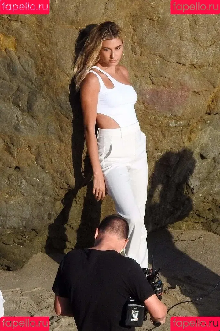 Hailey Bieber / baldwin / haileybieber Onlyfans Photo Gallery 