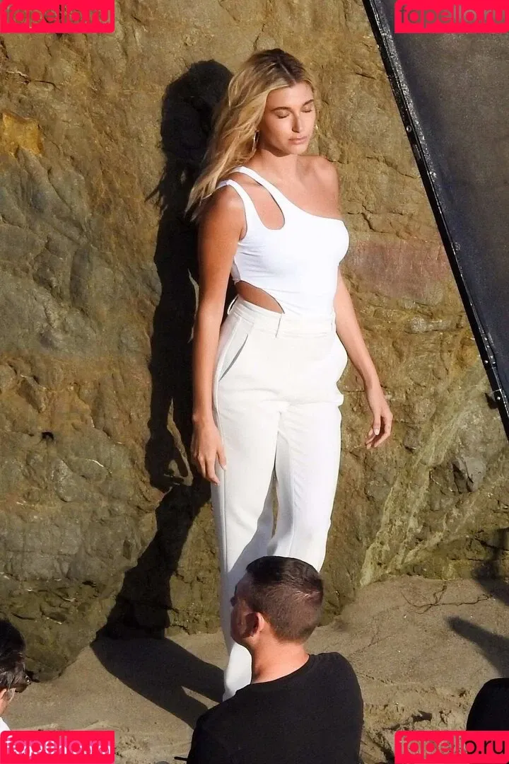 Hailey Bieber / baldwin / haileybieber Onlyfans Photo Gallery 