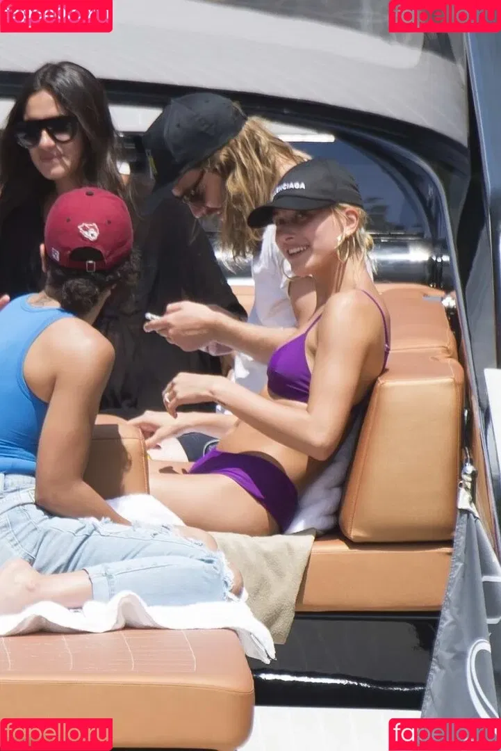 Hailey Bieber / baldwin / haileybieber Onlyfans Photo Gallery 