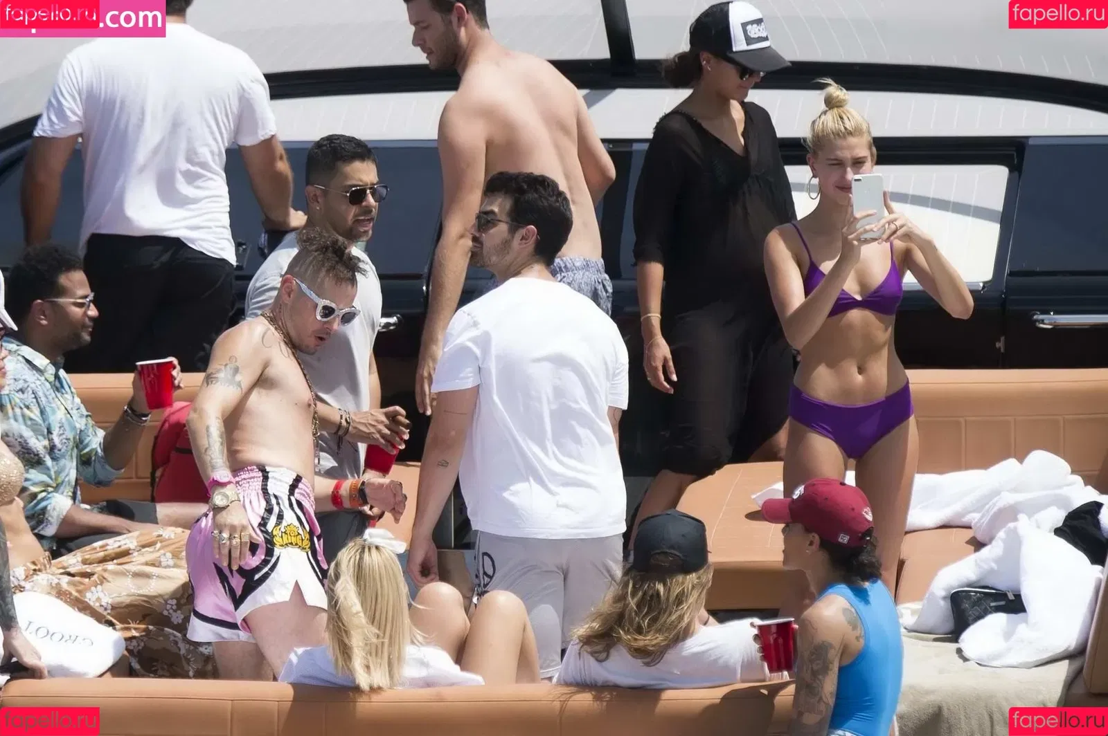 Hailey Bieber / baldwin / haileybieber Onlyfans Photo Gallery 