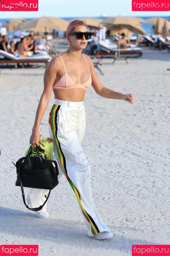 Hailey Bieber / baldwin / haileybieber Onlyfans Photo Gallery 