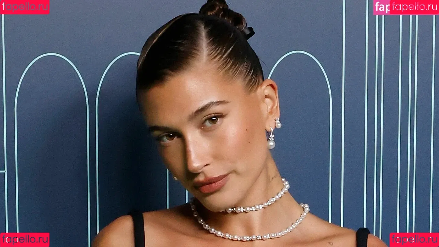 Hailey Bieber / baldwin / haileybieber Onlyfans Photo Gallery 