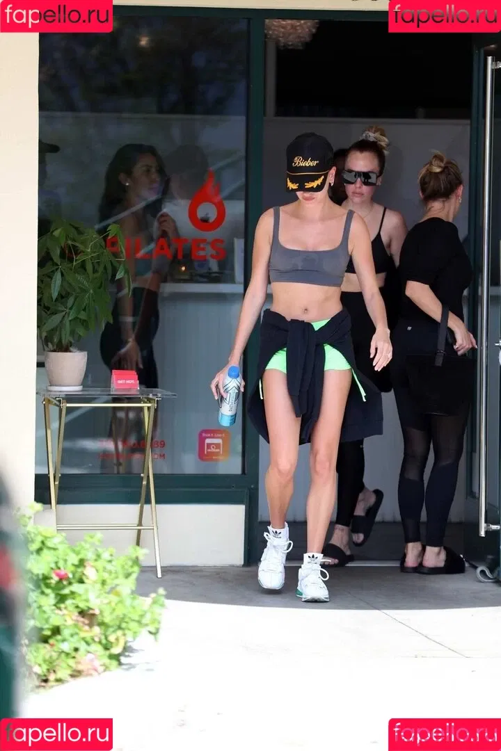 Hailey Bieber / baldwin / haileybieber Onlyfans Photo Gallery 