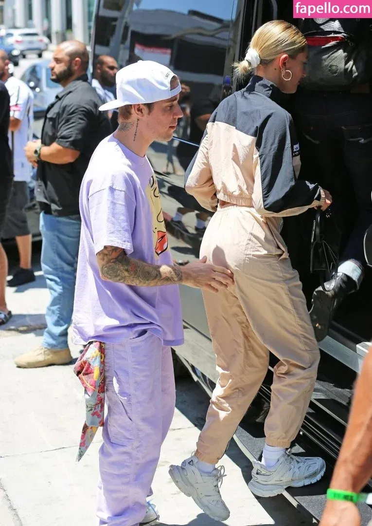 Hailey Bieber / baldwin / haileybieber Onlyfans Photo Gallery 