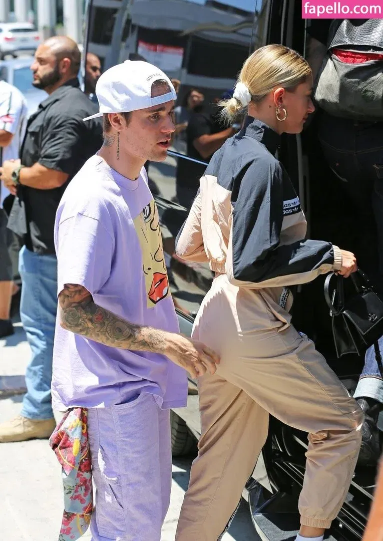 Hailey Bieber / baldwin / haileybieber Onlyfans Photo Gallery 