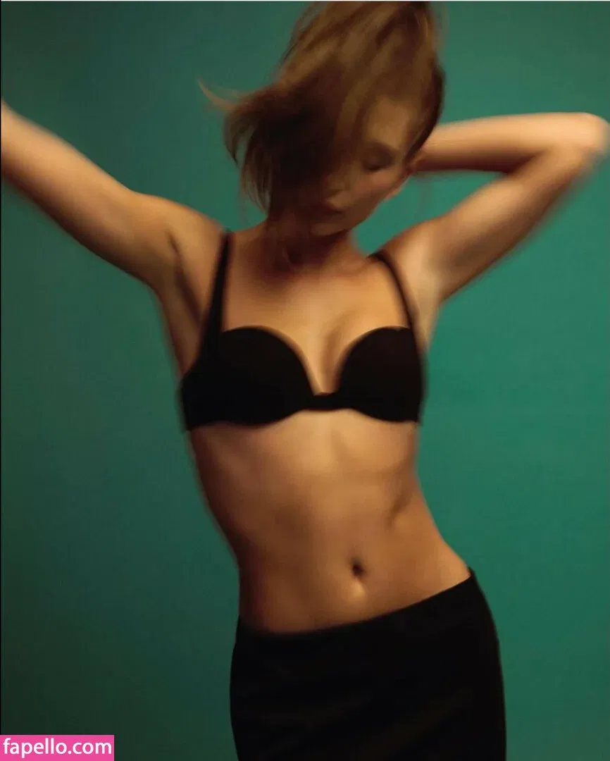 Hailey Bieber / baldwin / haileybieber Onlyfans Photo Gallery 