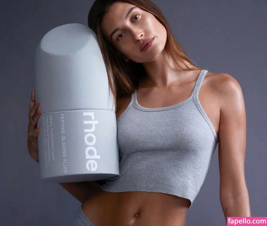 Hailey Bieber / baldwin / haileybieber Onlyfans Photo Gallery 