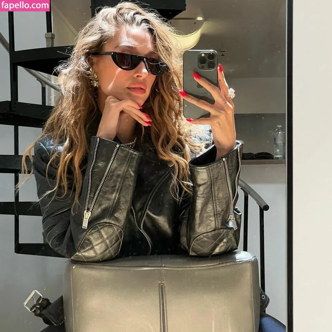 Hailey Bieber / baldwin / haileybieber Onlyfans Photo Gallery 