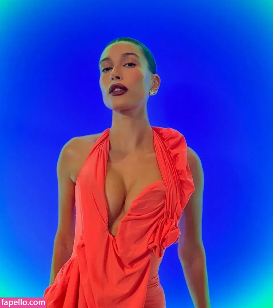 Hailey Bieber / baldwin / haileybieber Onlyfans Photo Gallery 