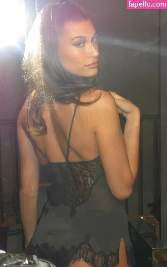 Hailey Bieber / baldwin / haileybieber Onlyfans Photo Gallery 