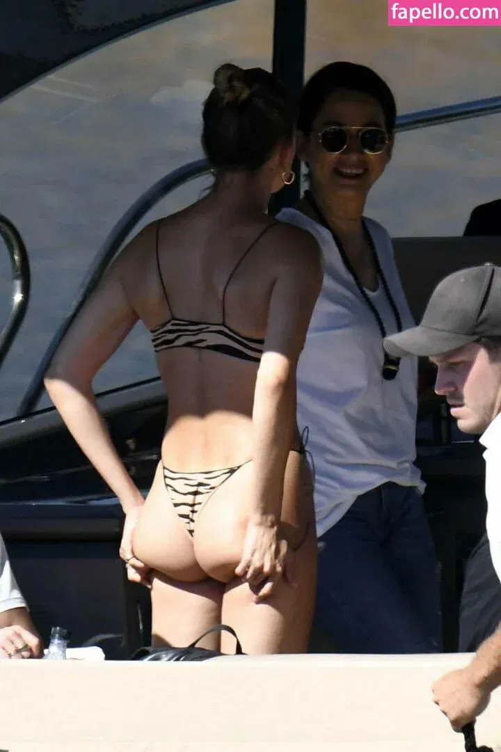 Hailey Bieber / baldwin / haileybieber Onlyfans Photo Gallery 