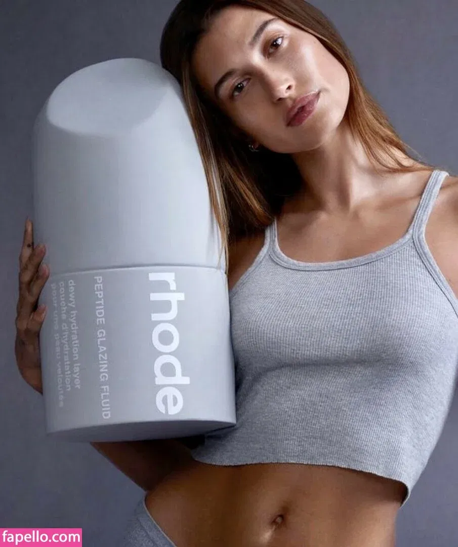 Hailey Bieber / baldwin / haileybieber Onlyfans Photo Gallery 