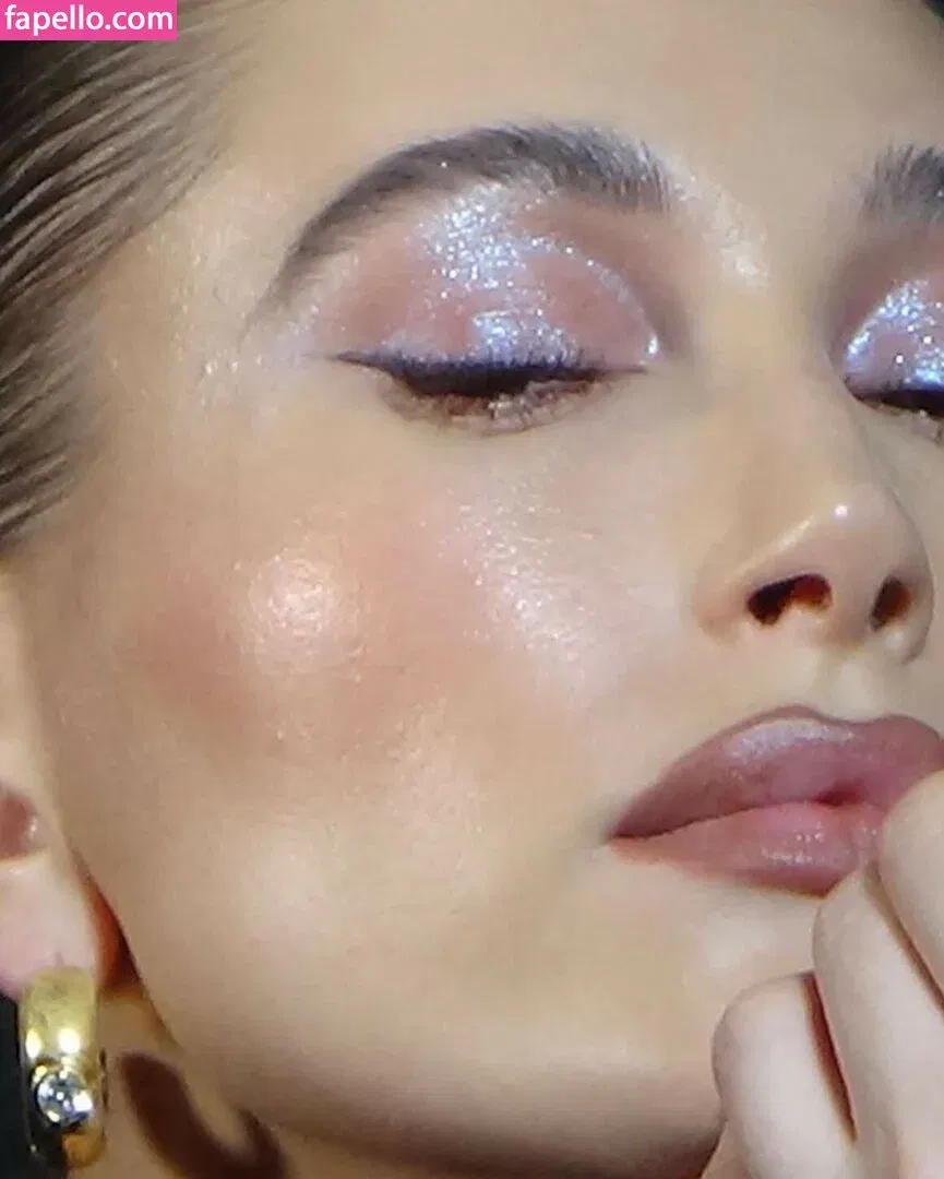 Hailey Bieber / baldwin / haileybieber Onlyfans Photo Gallery 