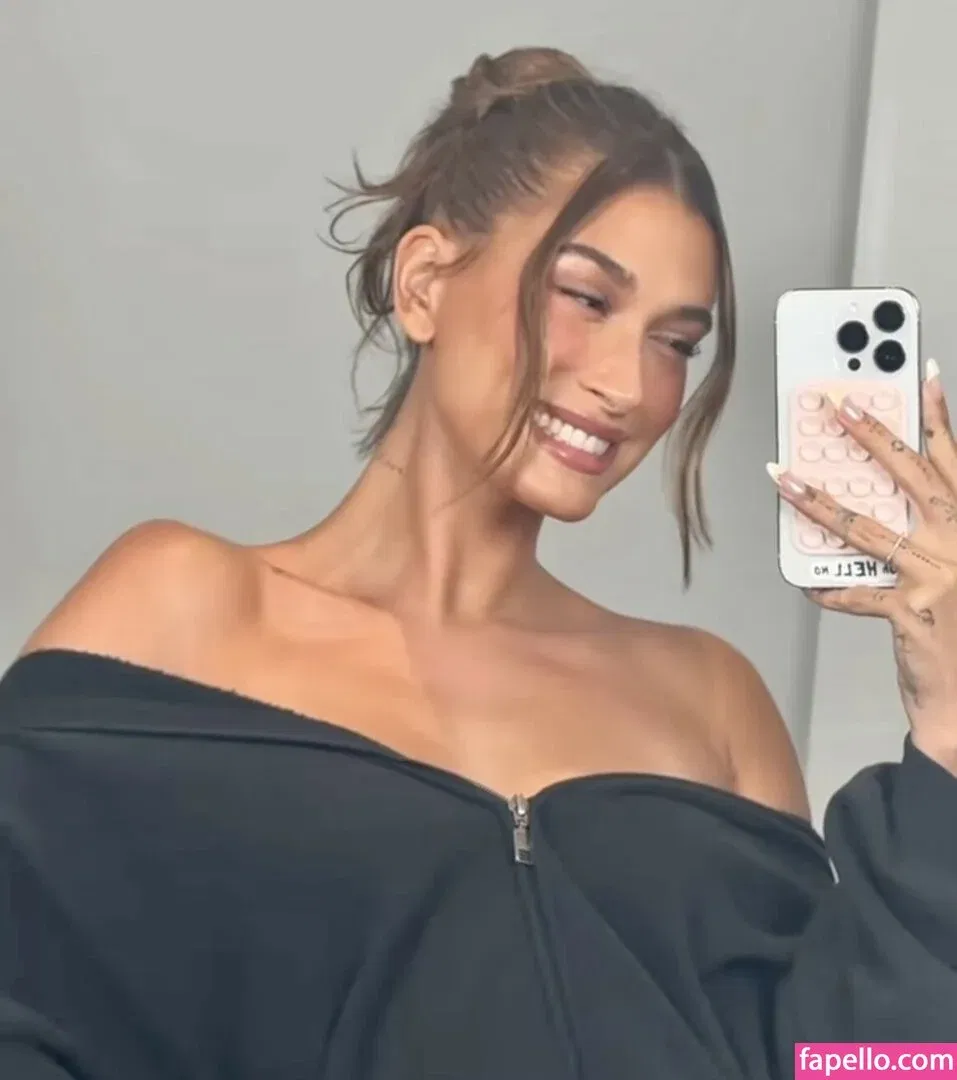 Hailey Bieber / baldwin / haileybieber Onlyfans Photo Gallery 