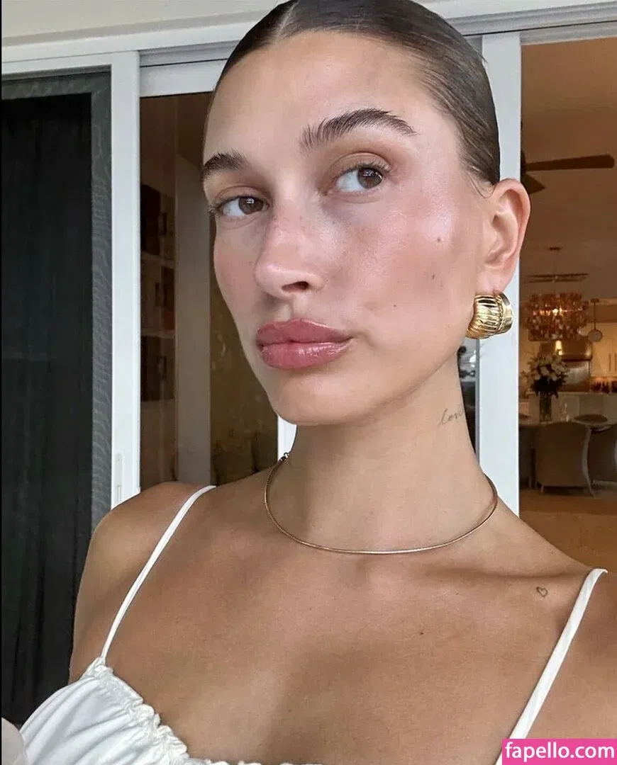 Hailey Bieber / baldwin / haileybieber Onlyfans Photo Gallery 