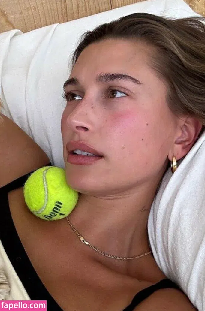 Hailey Bieber / baldwin / haileybieber Onlyfans Photo Gallery 