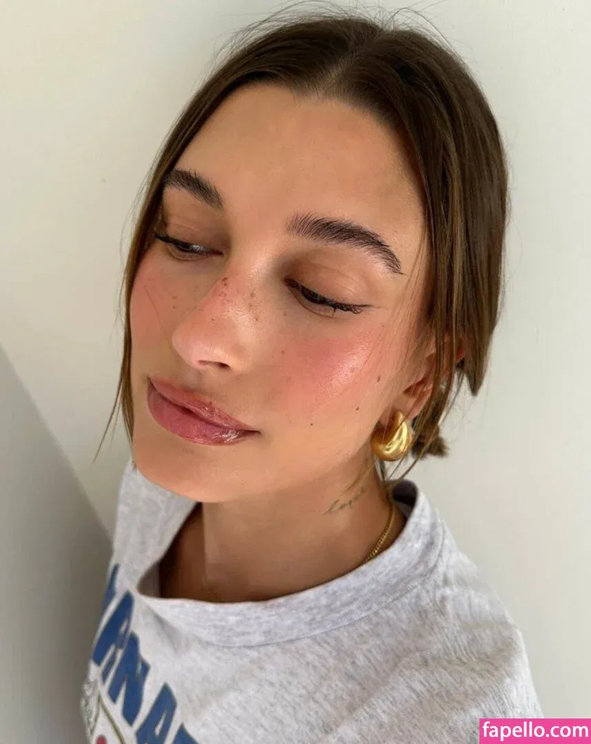 Hailey Bieber / baldwin / haileybieber Onlyfans Photo Gallery 