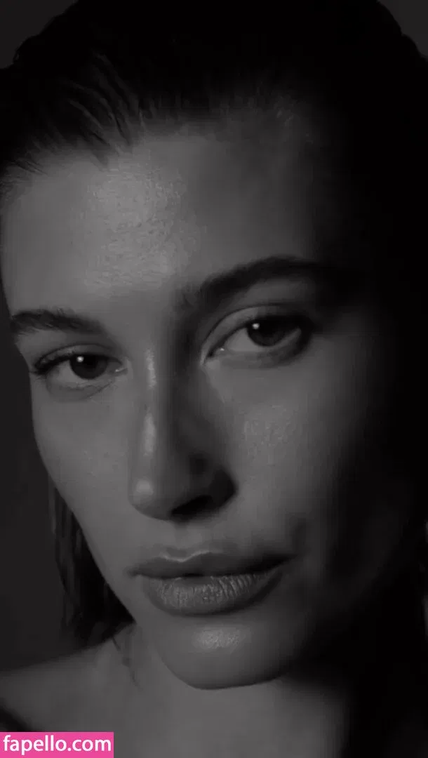 Hailey Bieber / baldwin / haileybieber Onlyfans Photo Gallery 
