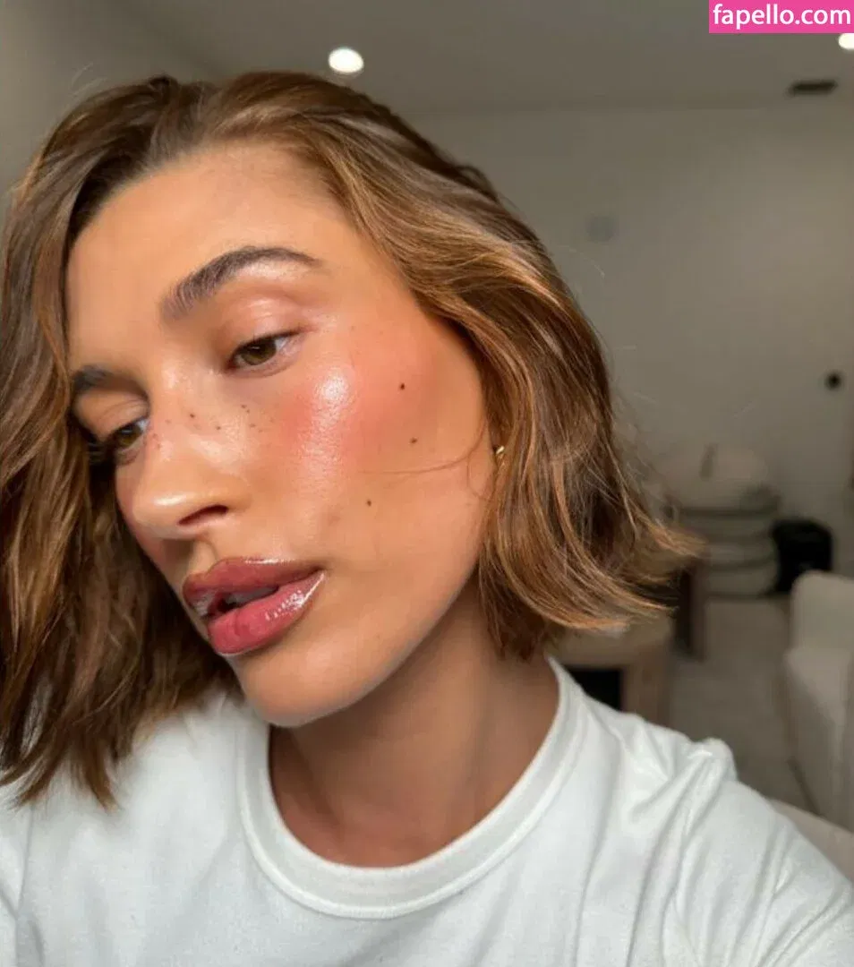 Hailey Bieber / baldwin / haileybieber Onlyfans Photo Gallery 