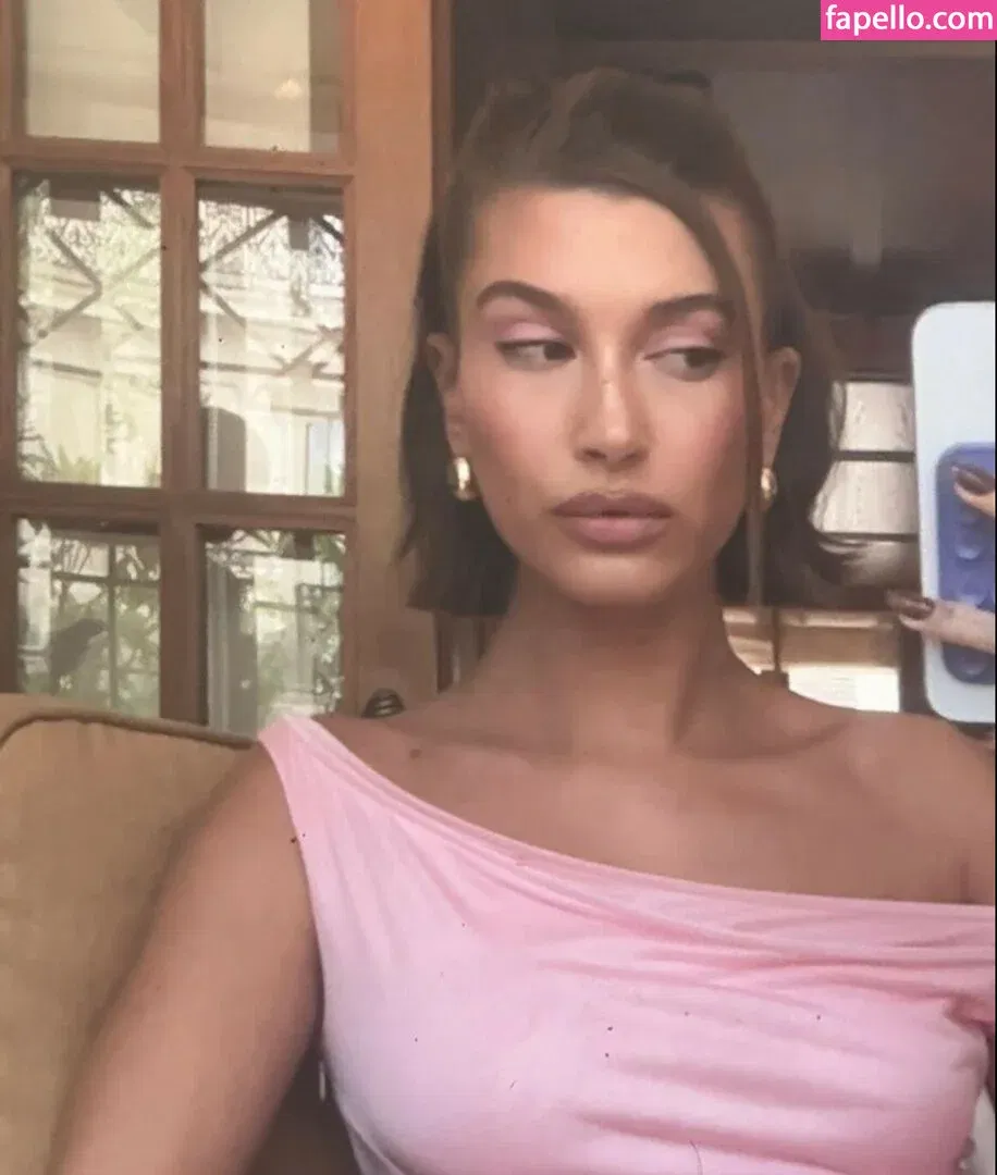 Hailey Bieber / baldwin / haileybieber Onlyfans Photo Gallery 