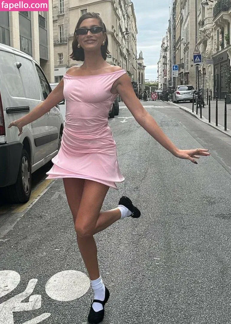 Hailey Bieber / baldwin / haileybieber Onlyfans Photo Gallery 