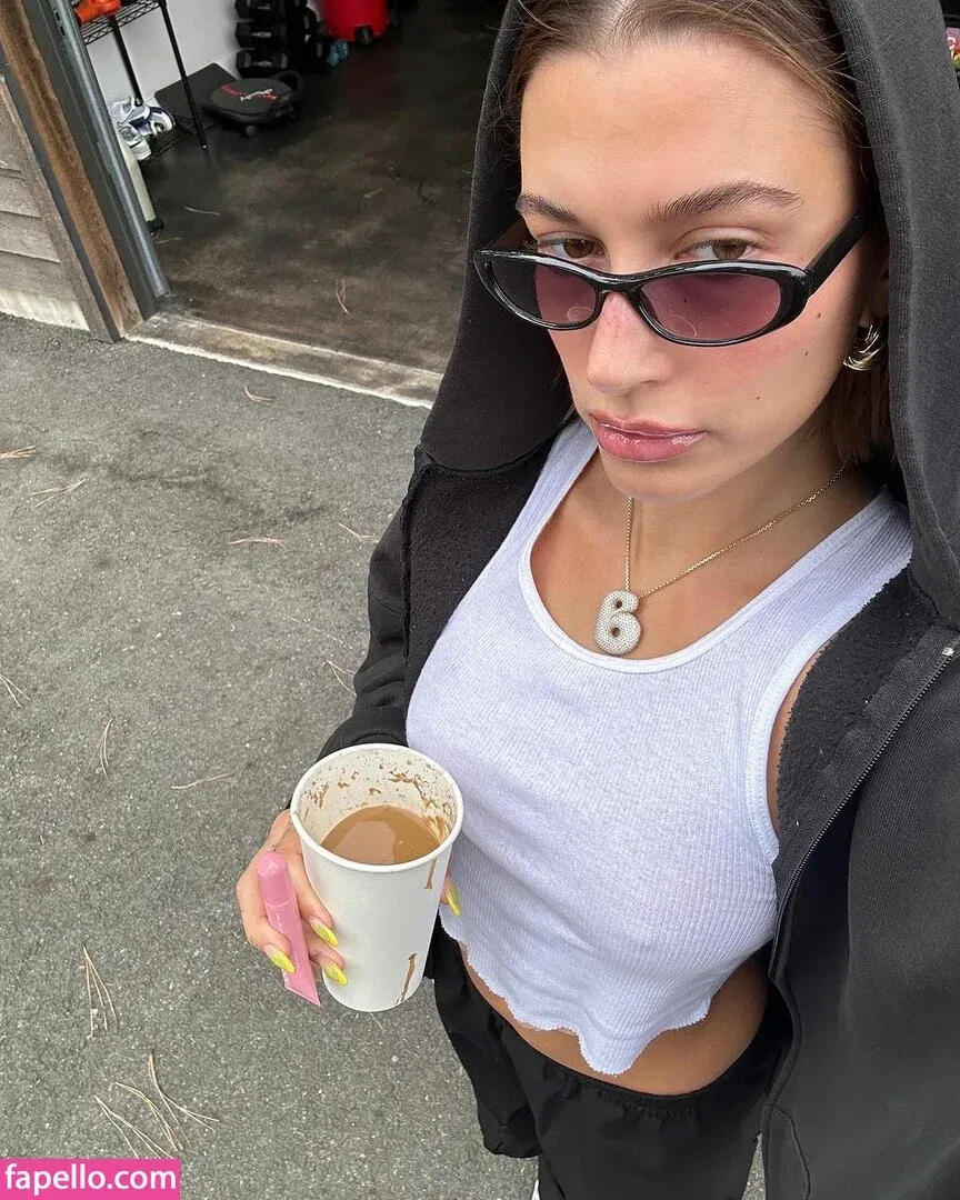 Hailey Bieber / baldwin / haileybieber Onlyfans Photo Gallery 