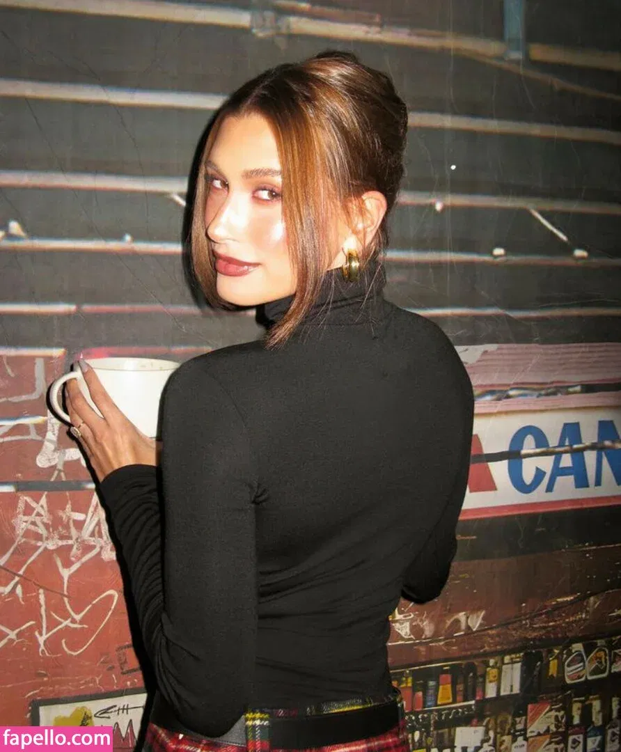 Hailey Bieber / baldwin / haileybieber Onlyfans Photo Gallery 