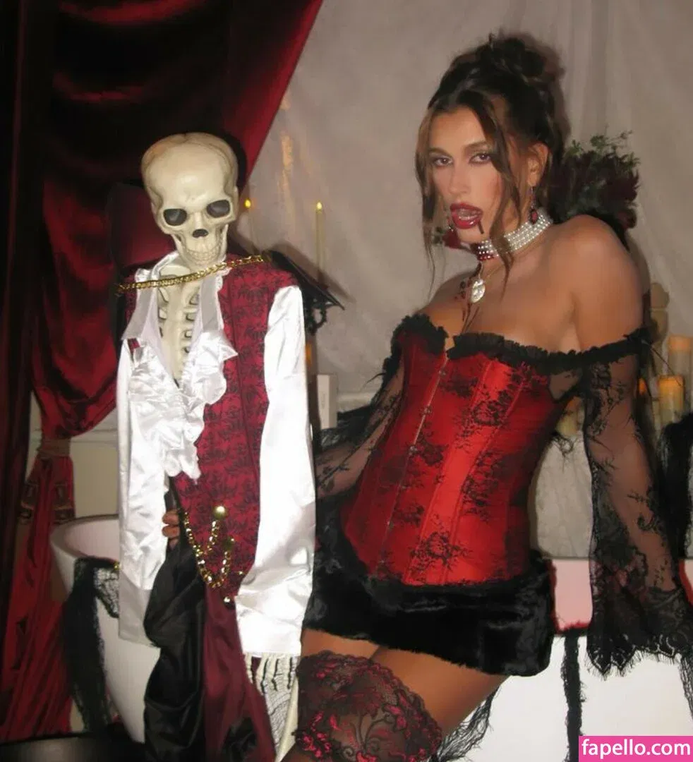 Hailey Bieber / baldwin / haileybieber Onlyfans Photo Gallery 