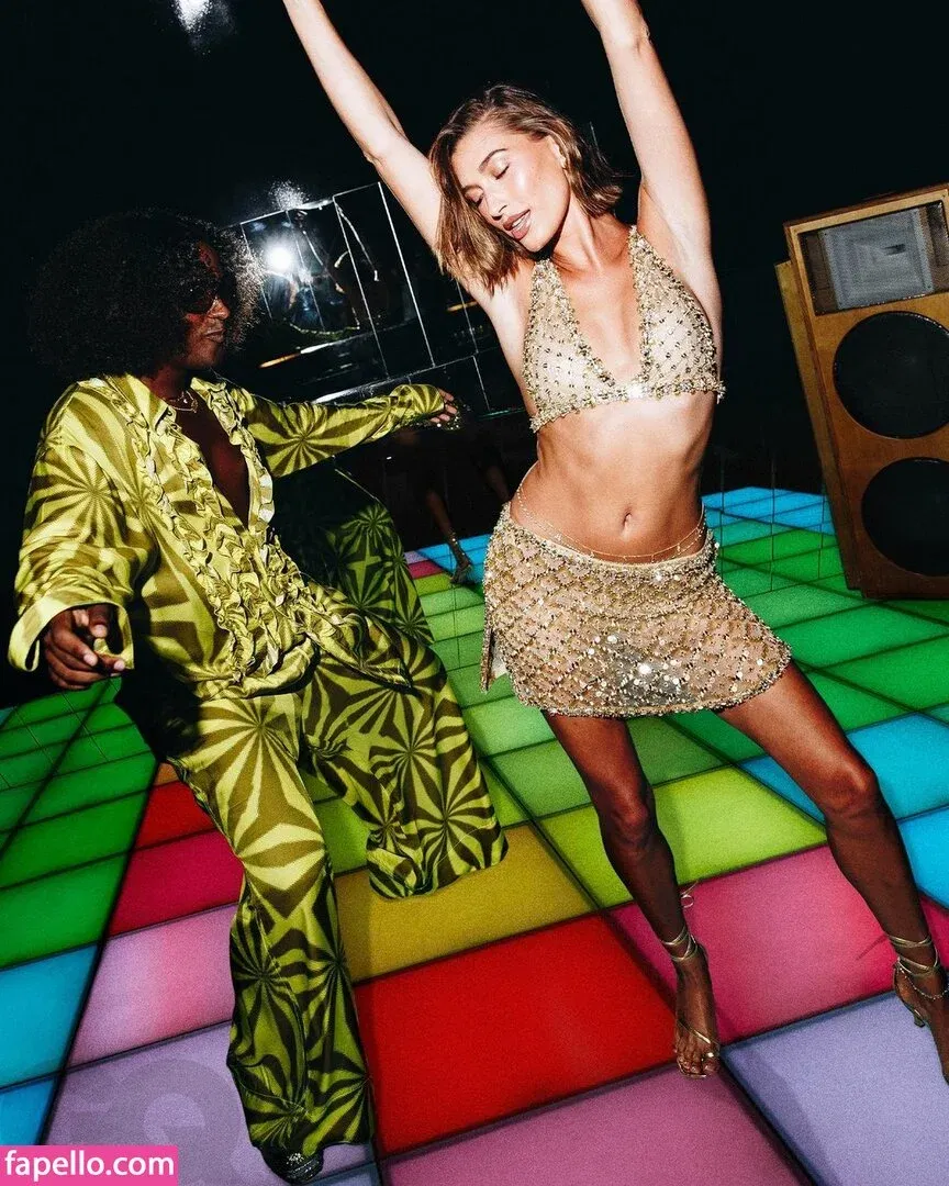 Hailey Bieber / baldwin / haileybieber Onlyfans Photo Gallery 