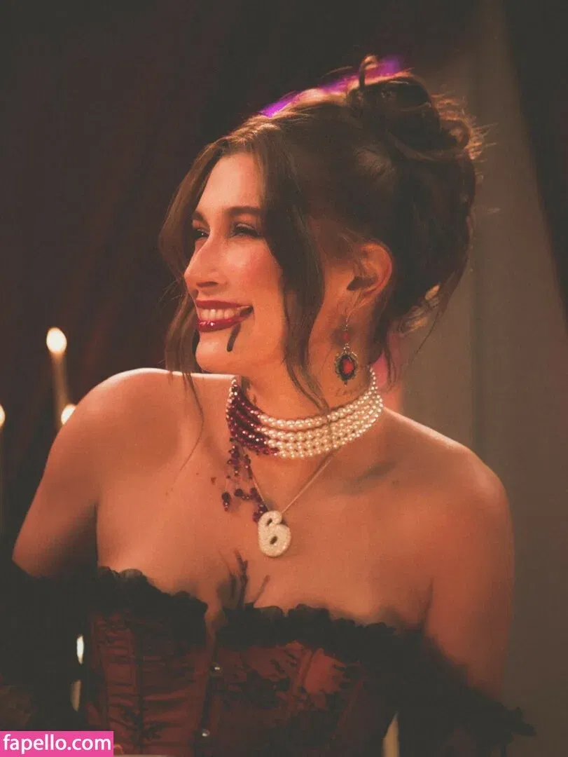 Hailey Bieber / baldwin / haileybieber Onlyfans Photo Gallery 