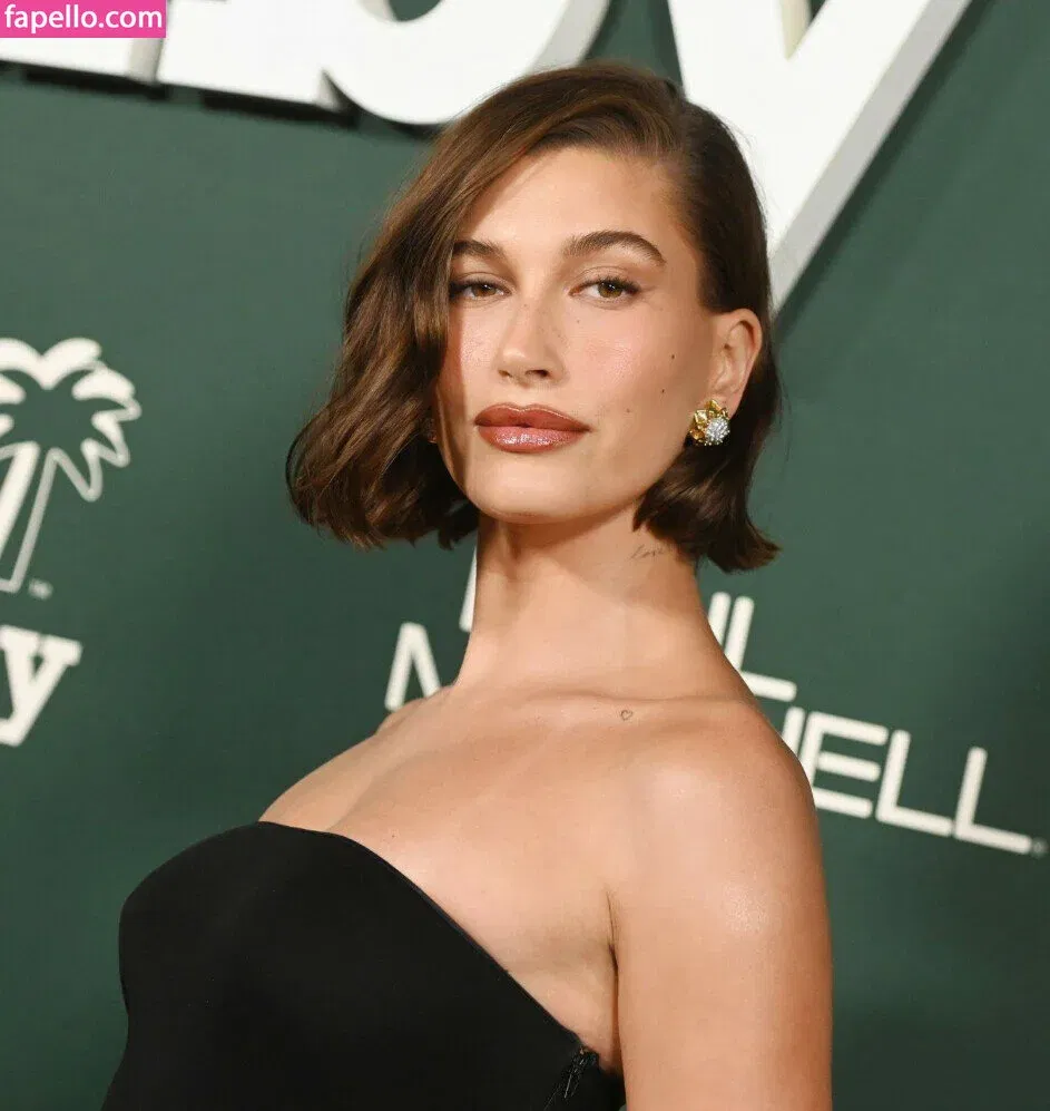 Hailey Bieber / baldwin / haileybieber Onlyfans Photo Gallery 