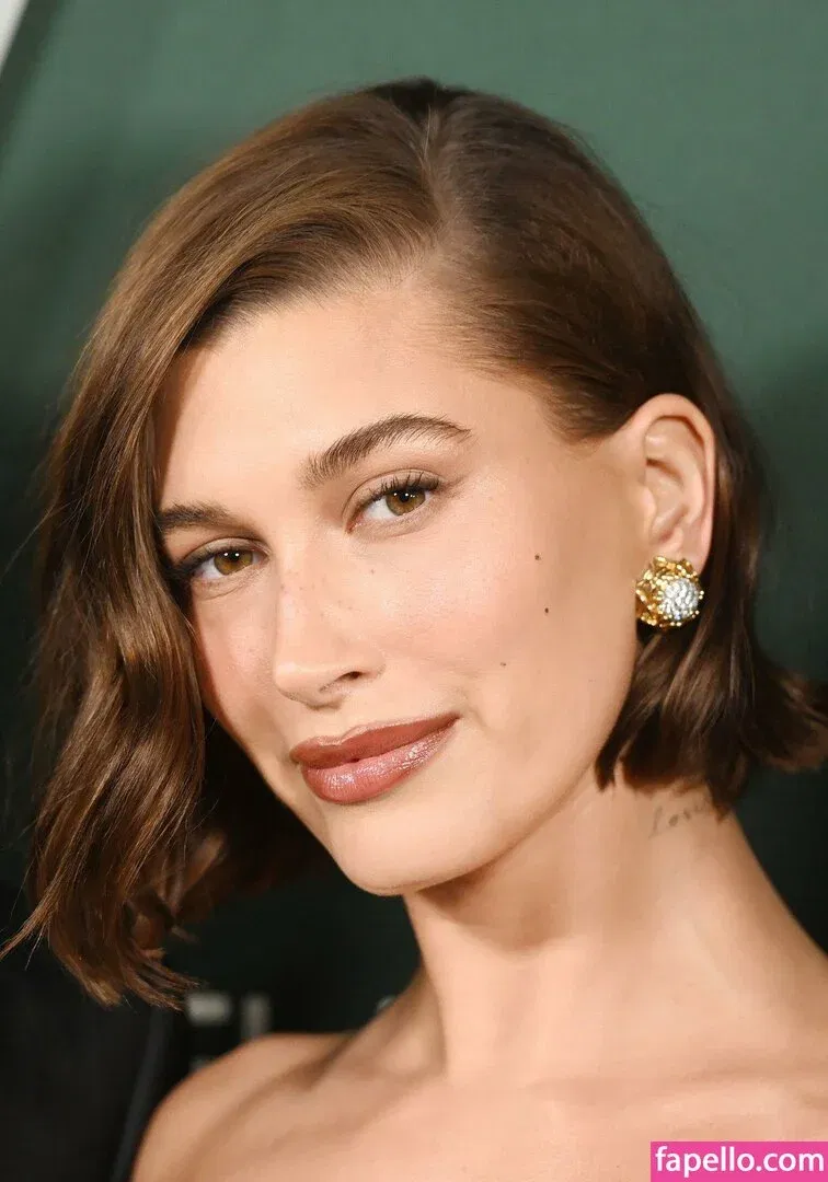 Hailey Bieber / baldwin / haileybieber Onlyfans Photo Gallery 