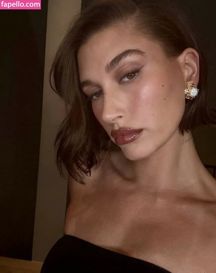 Hailey Bieber / baldwin / haileybieber Onlyfans Photo Gallery 