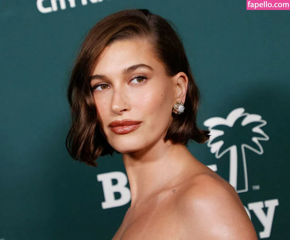 Hailey Bieber / baldwin / haileybieber Onlyfans Photo Gallery 