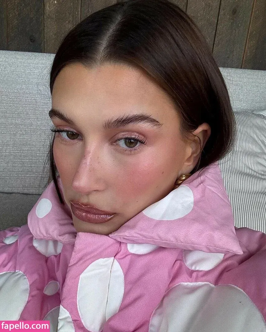Hailey Bieber / baldwin / haileybieber Onlyfans Photo Gallery 